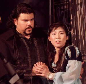 Rigoletto-04.jpg (21439 bytes)