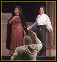 tosca-4.JPG (23105 bytes)